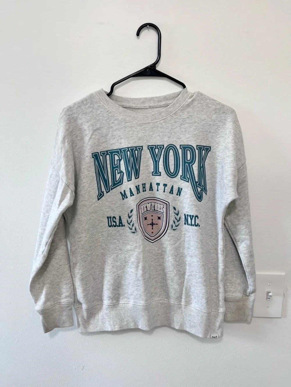 Abercrombie Kids New York Manhattan Sweatshirt- Size 11/12